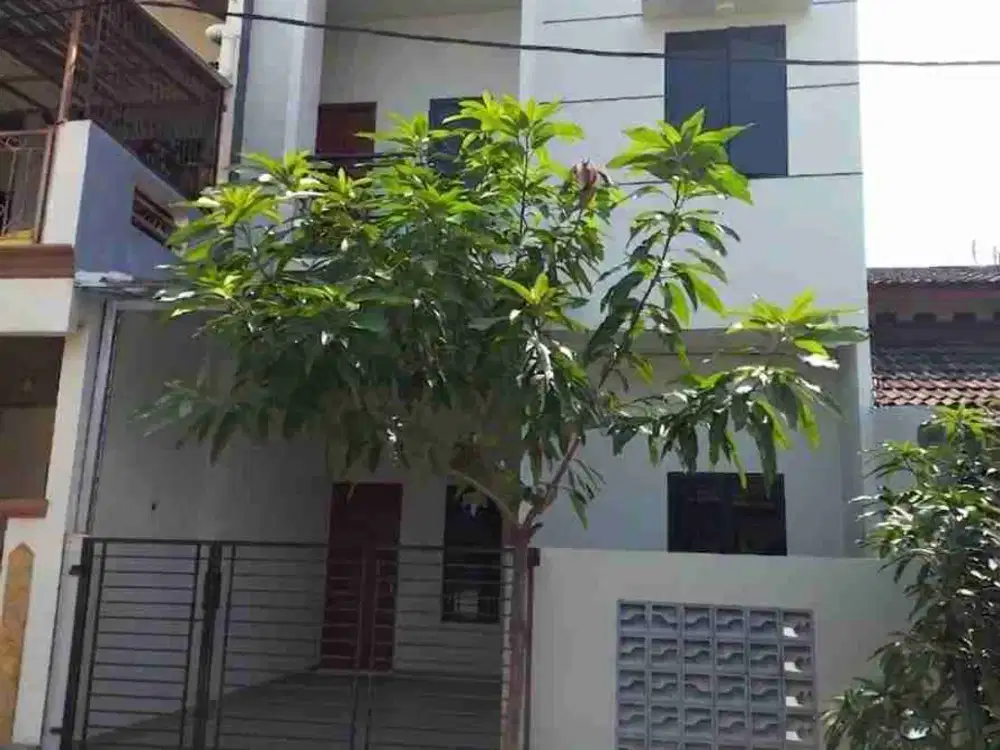 Dijual Rumah 2 Lantai Siap Huni di Pondok Ungu Permai, Bekasi Kota