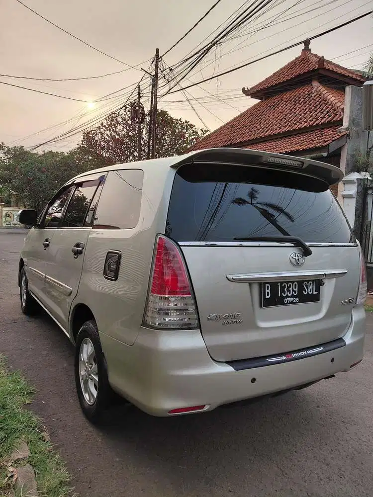 Toyota Kijang Innova 2011 Diesel