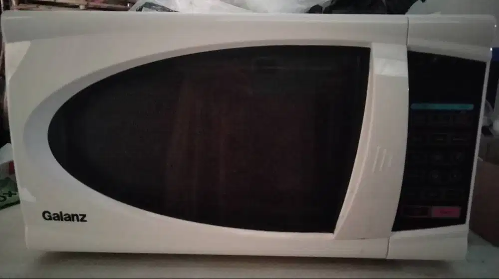 Microwave bekas Galanz