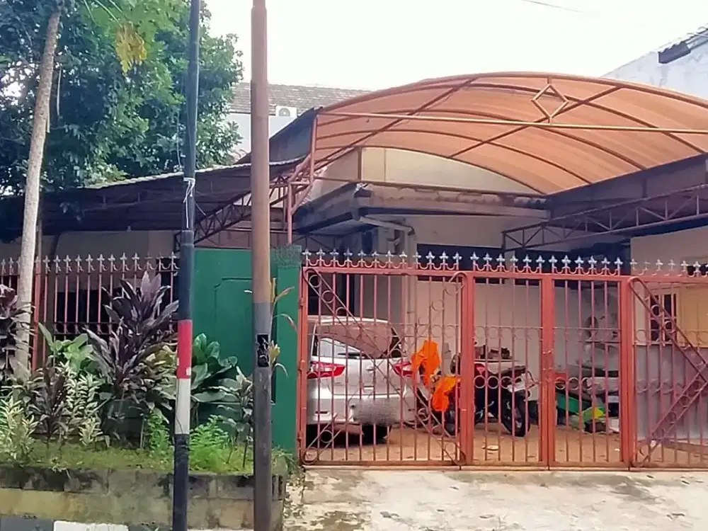 Rumah Komplek Kalibata Indah, Rawajati, Pancoran, Jakarta Selatan