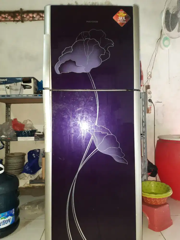 Kulkas 2 pintu polytron belezza