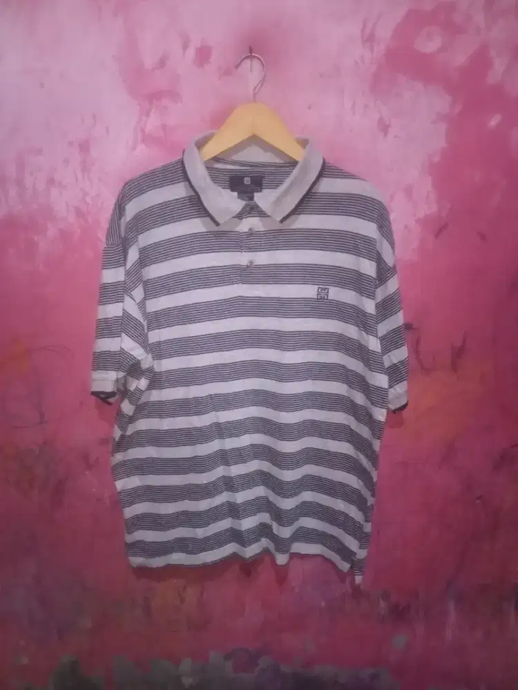 Bismillah, dijual kaos kerah Givenchy original