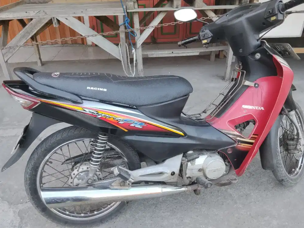 Jual Motor Supra fit tahun 2006 ,
