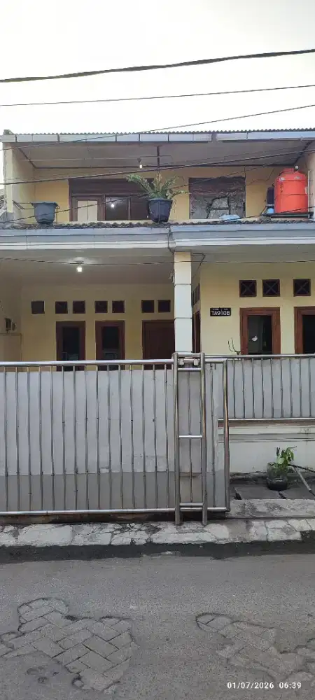 Disewakan / dikontrakan rumah di perumahan dasana indah / BONANG