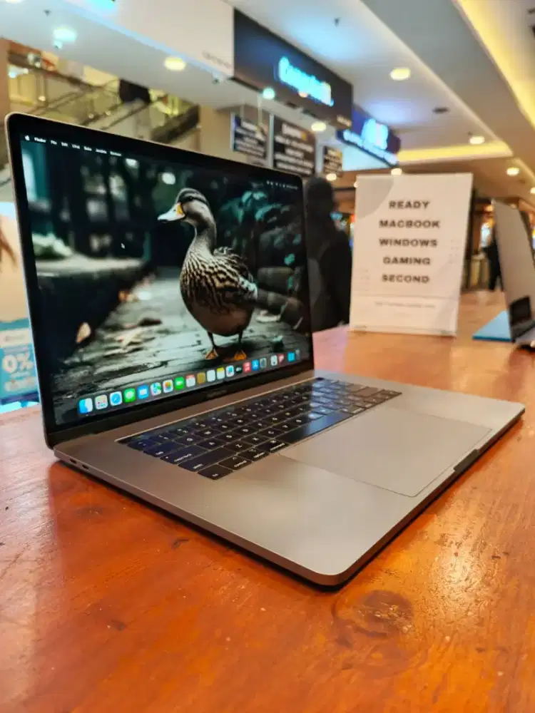 Macbook Pro Retina 15 inch 2018