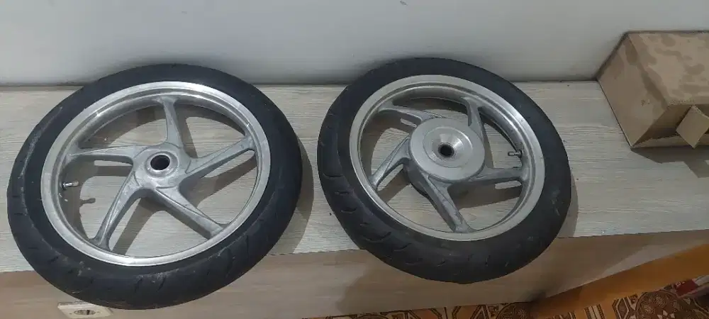 Velg dan ban vario 125 old kzr
