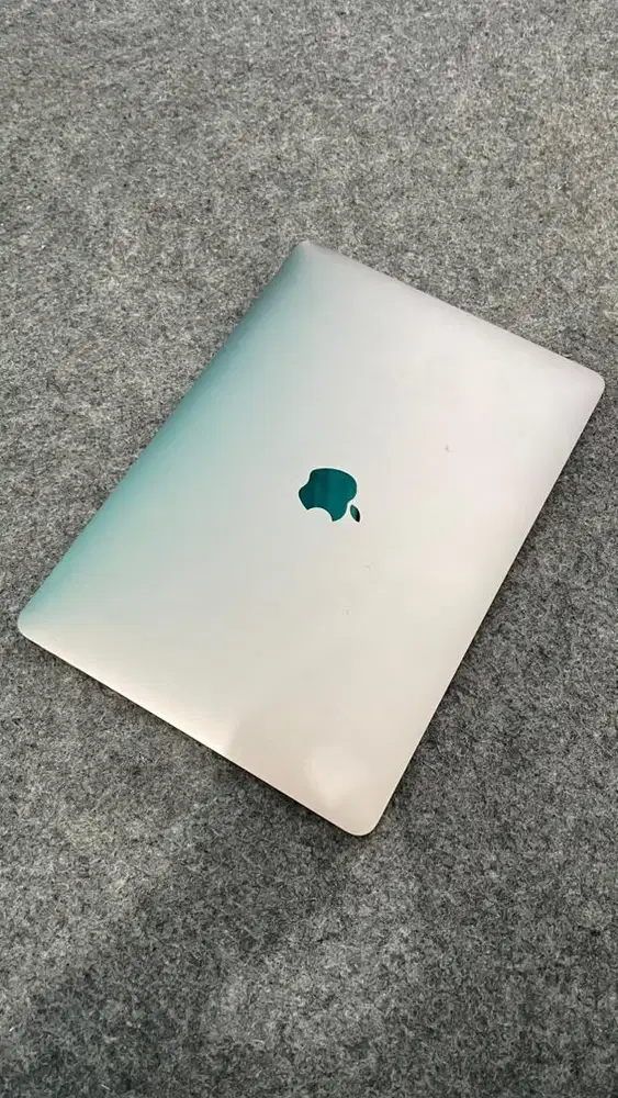 MacBook Air M1 Silver (Minus LCD)