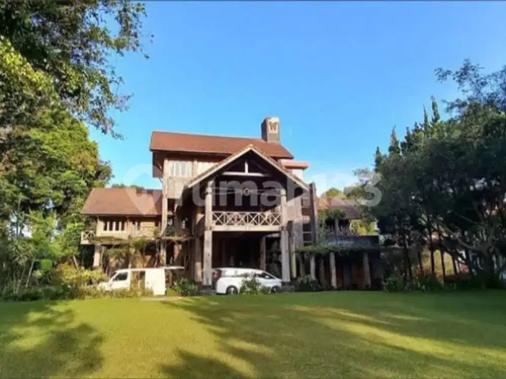 Villa Cantik View Bagus Halaman Luas Di Lembang