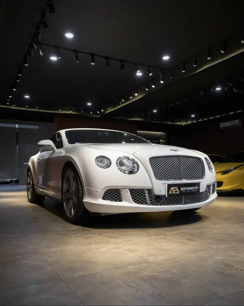 Bentley Continental GT 6.0 W12 Coupe Facelift 2012