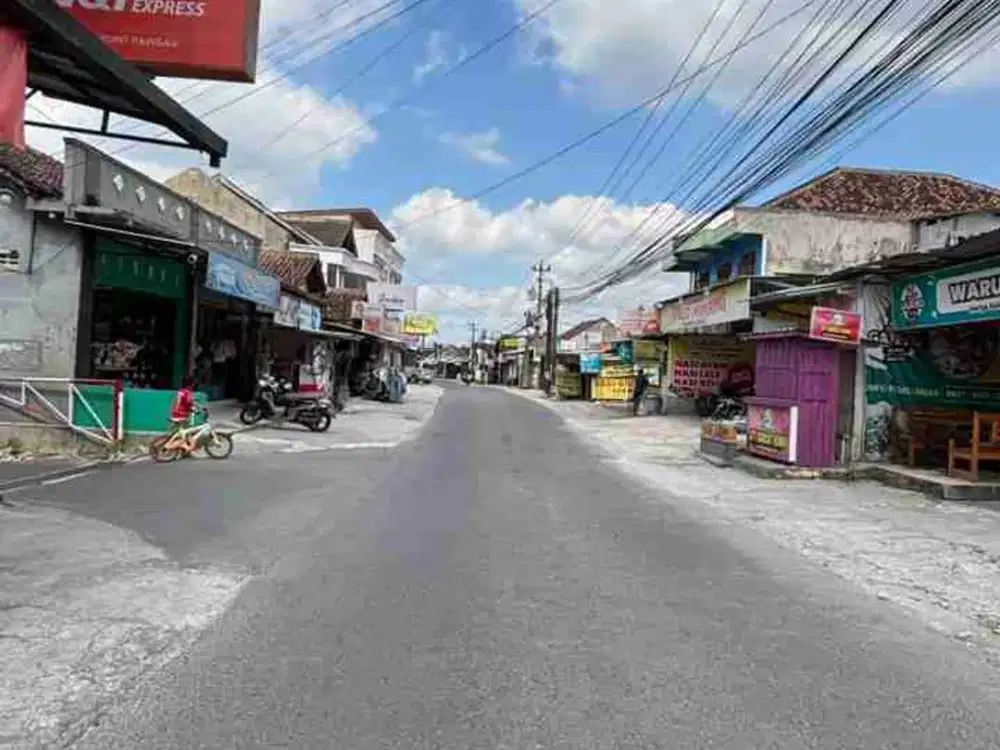 Tanah Bonus Bangunan Tepi Jalan utama Di Maguwoharjo Dekat Kampus SADHAR,UPN Seturan