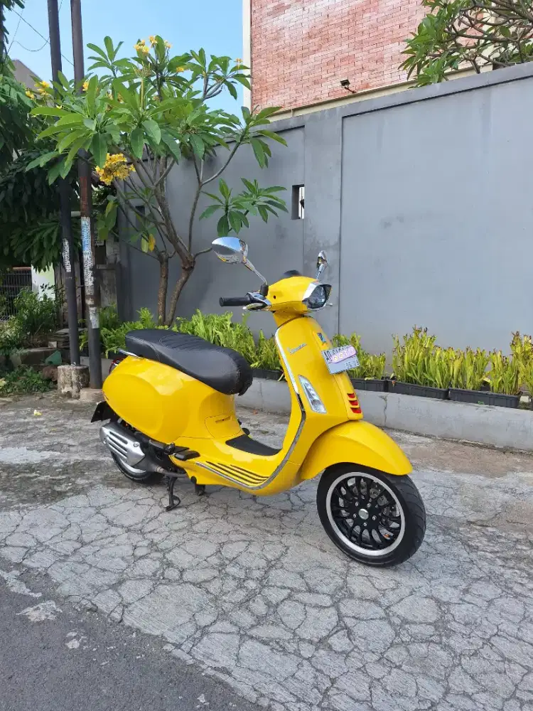 Vespa Sprint Th 2023 Low KM