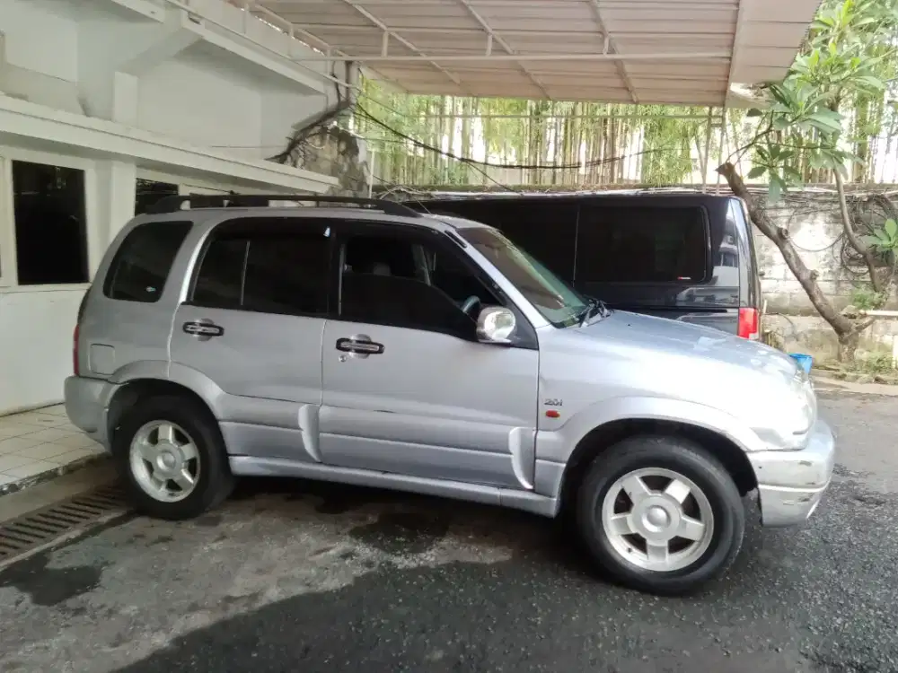 Suzuki Grand Escudo 2.0 Th.2001