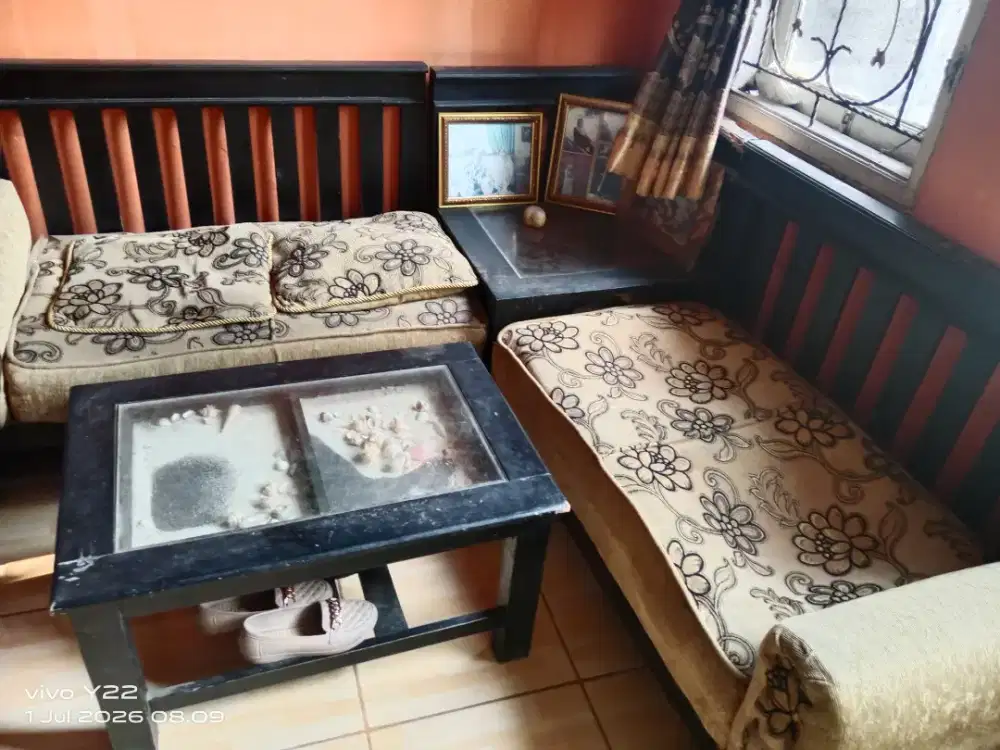 Dijual Kursi Kayu