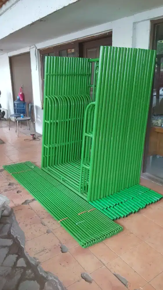 Scaffolding tinggi 170 TM green