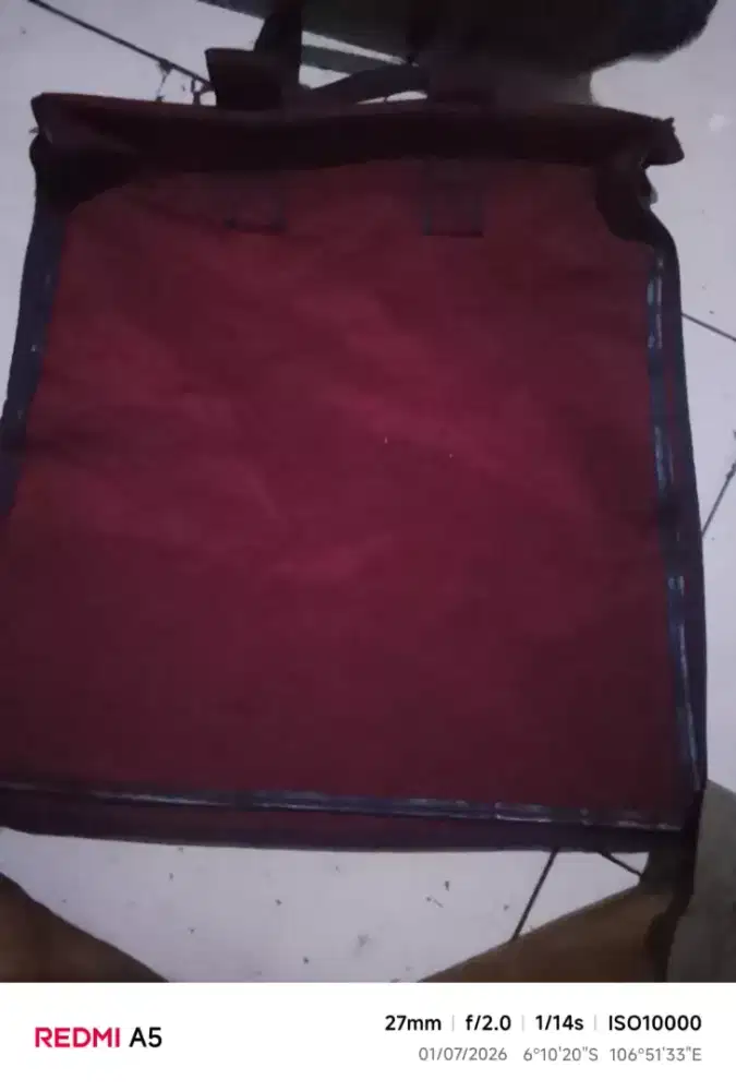 Tas selempang pria Dan perempuan