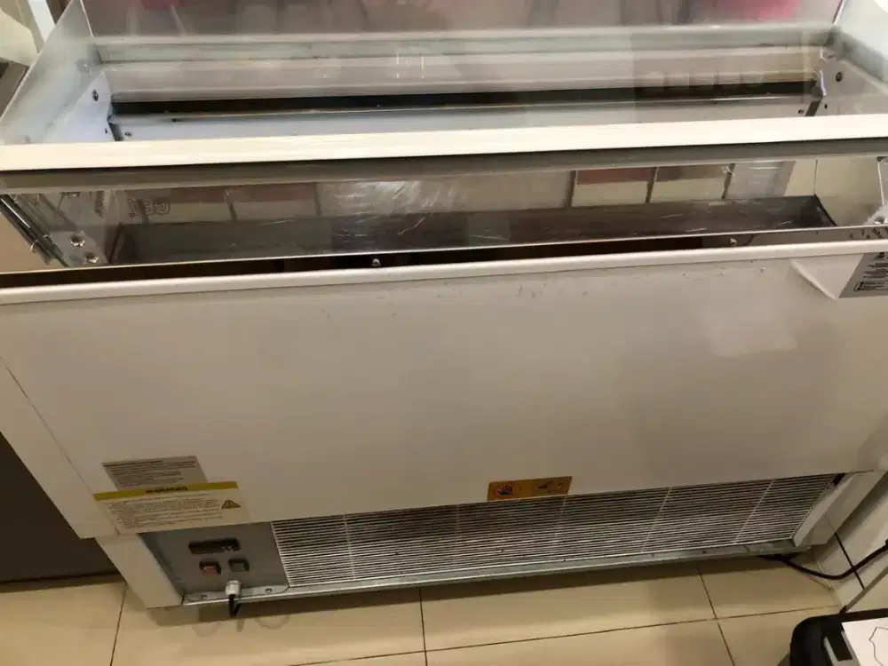 Showcase/Display Ice Cream/Gelato (up to 7 bin)