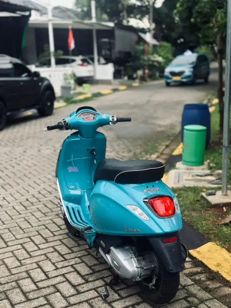 Vespa sprint S 150 cc mesin iget nik 2023 odo 9500
