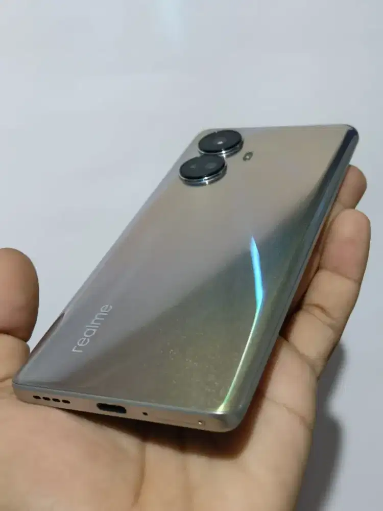 Realme 10 pro+ 5G 12/256gb