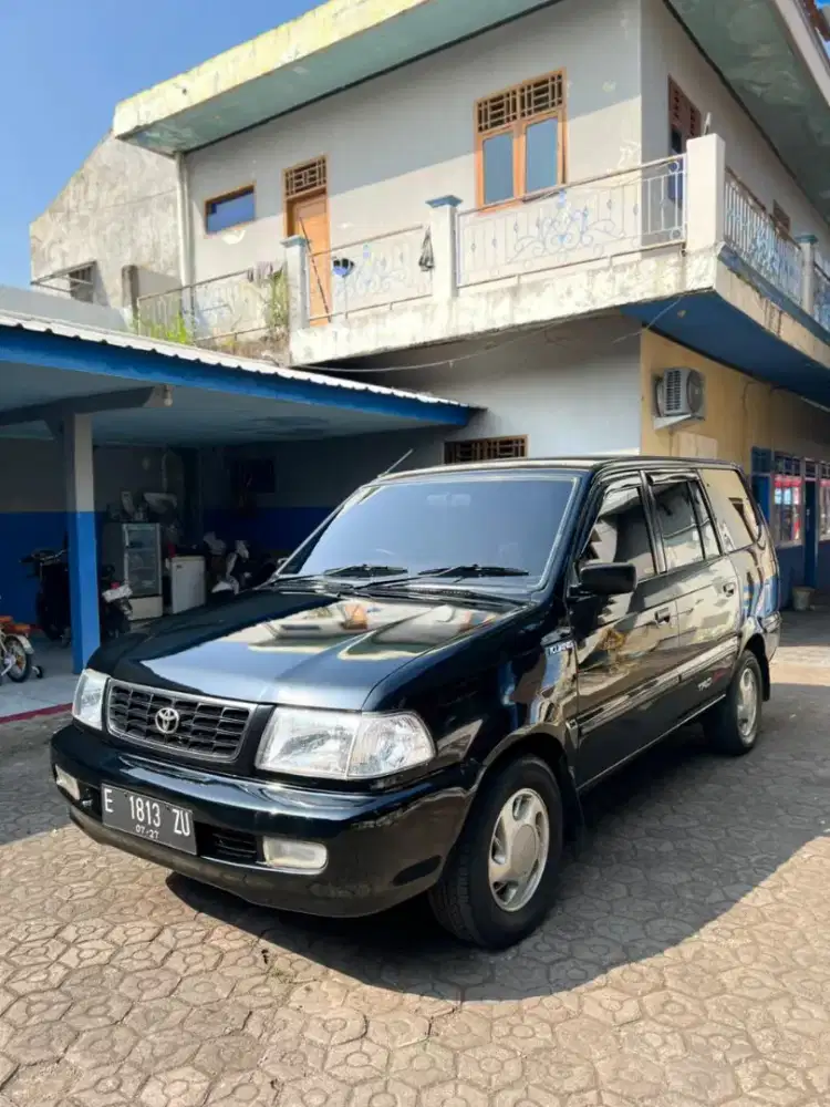Toyota Kijang LGX 1.8 EFI 2002 bensin
