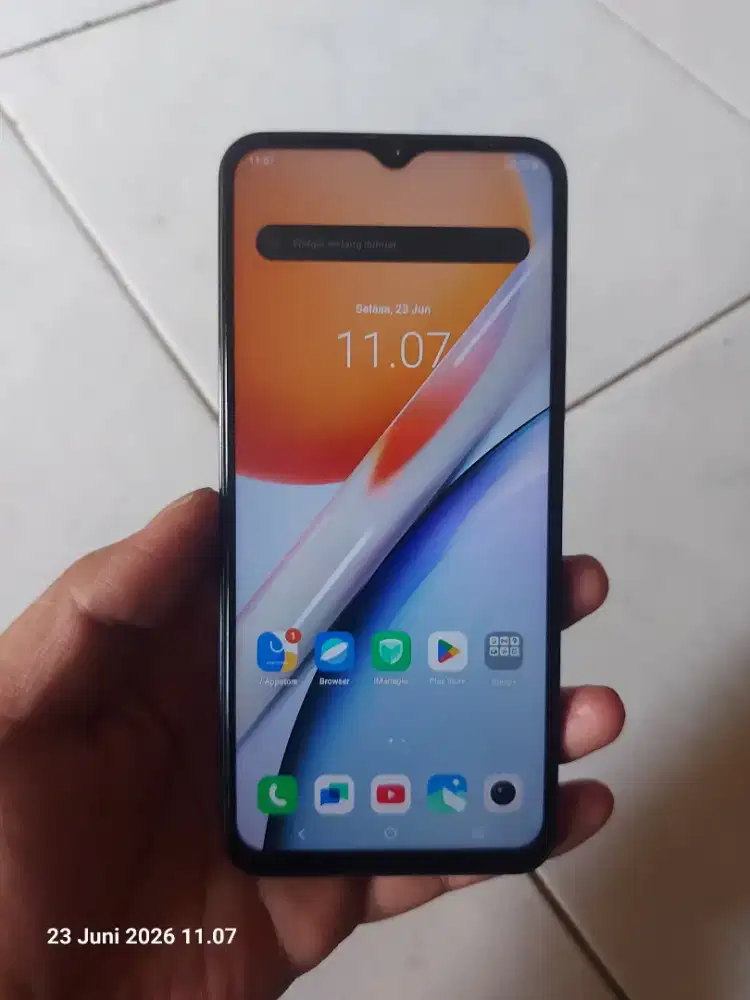 Vivo Y18 4/64 NFC hp dan casan
