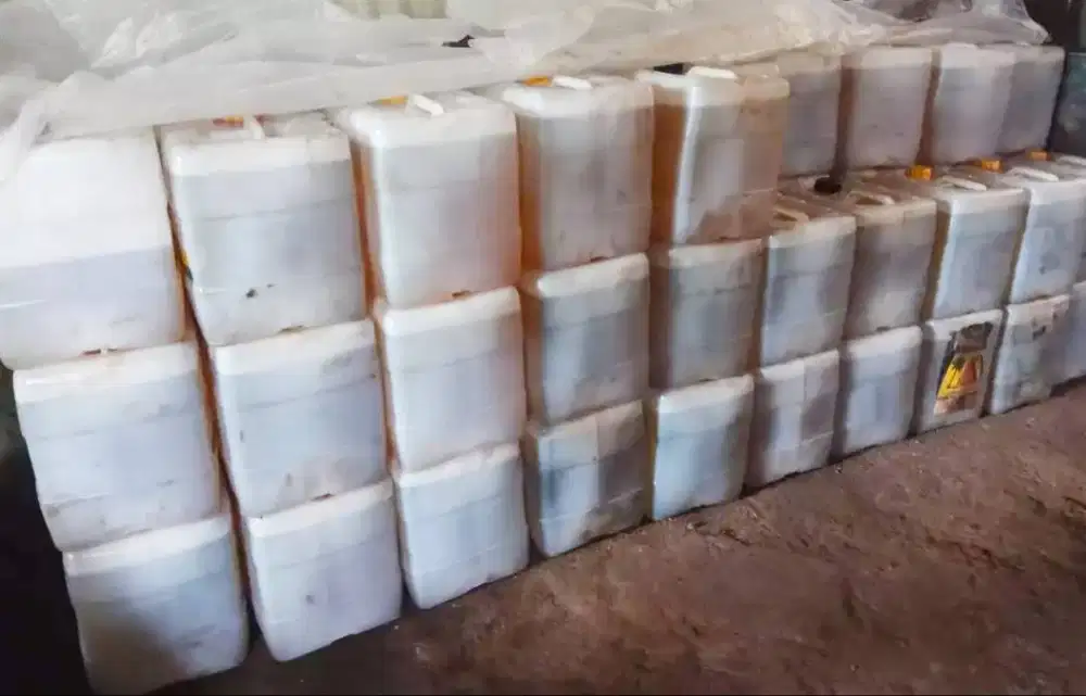 Jerigen bekas minyak sayur Masi layak pakai