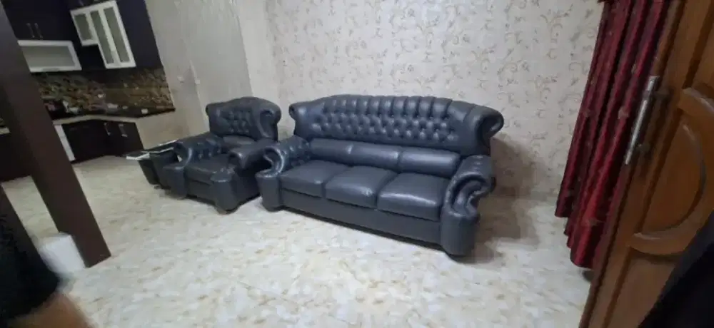 ​Sofa Chester Premium 3 Seater + 1 Seater + Meja