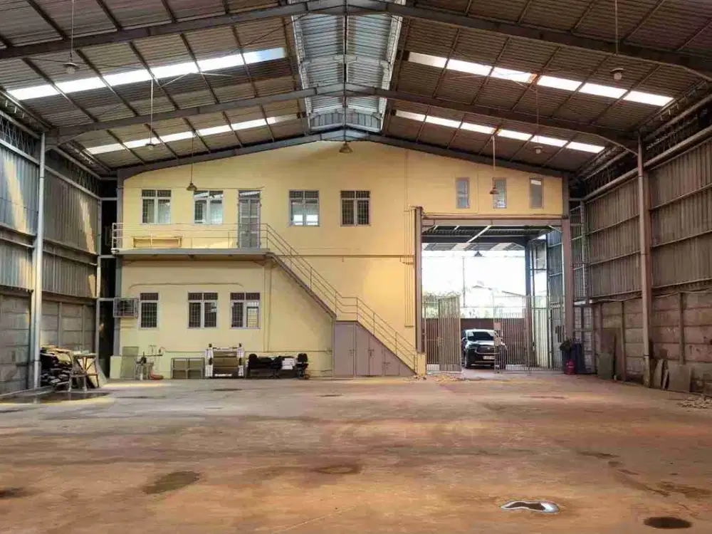 Gudang dan Kantor di pergudangan Cipondoh