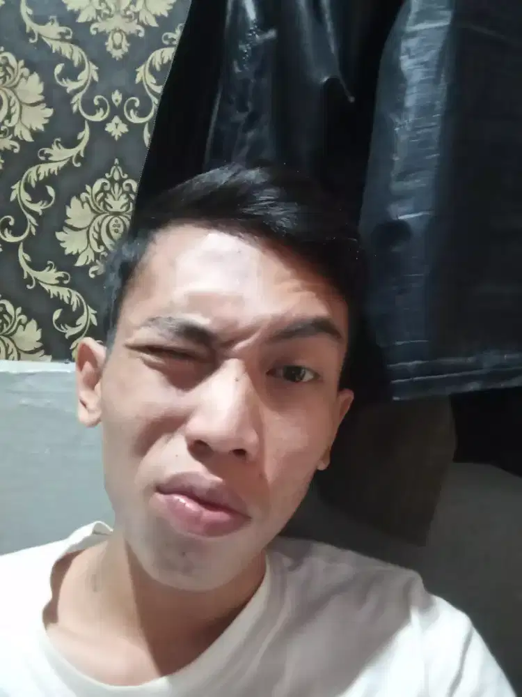 Saya lagi cari pekerjaan apa saja