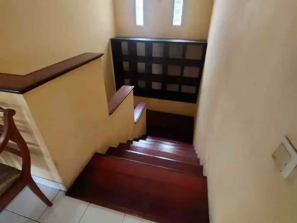 Rumah Luas Siap Huni LT 345 m² di Puspitaloka BSD City