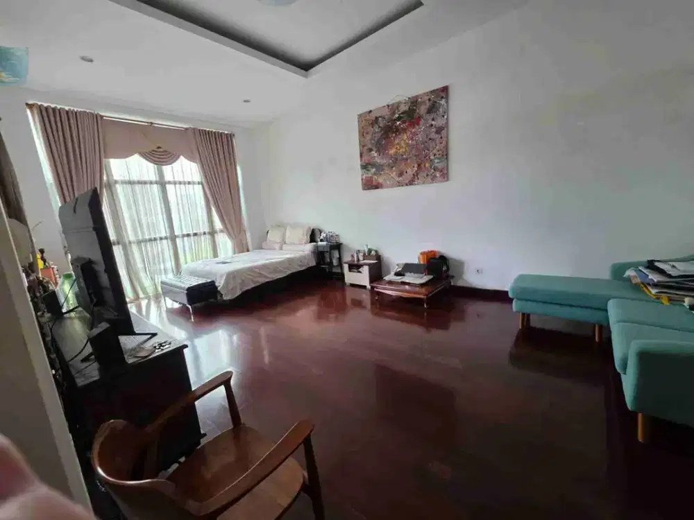 Rumah Mewah di Jual lokasi Sangat Bagus