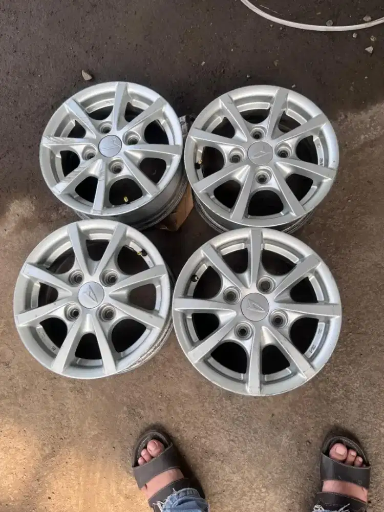 Velg original Xenia ring 13 pcd 4x114,3 4pcs