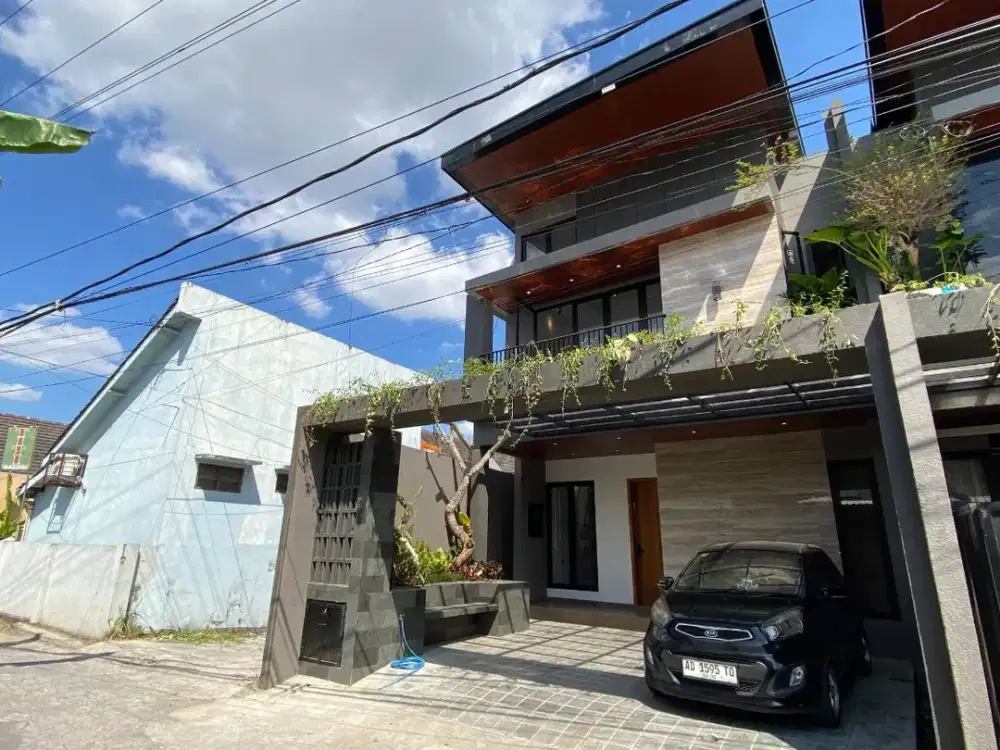 Rumah Private Pool full furnished selatan Hotel Hyatt Palagan Sleman
