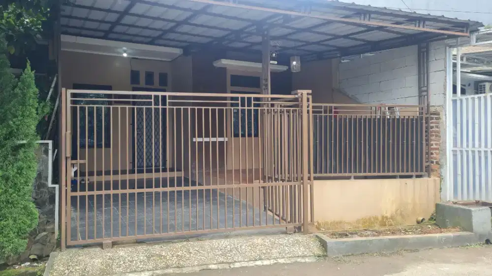 Rumah disewakan Bulanan/Tahunan