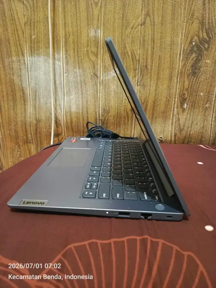 Lenovo V14 G4 AMN ram 8/256 SSD