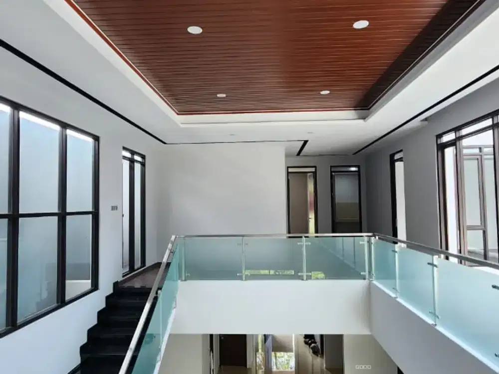 Rumah Spek Mewah Full Furnish di Kota Baru Parahyangan