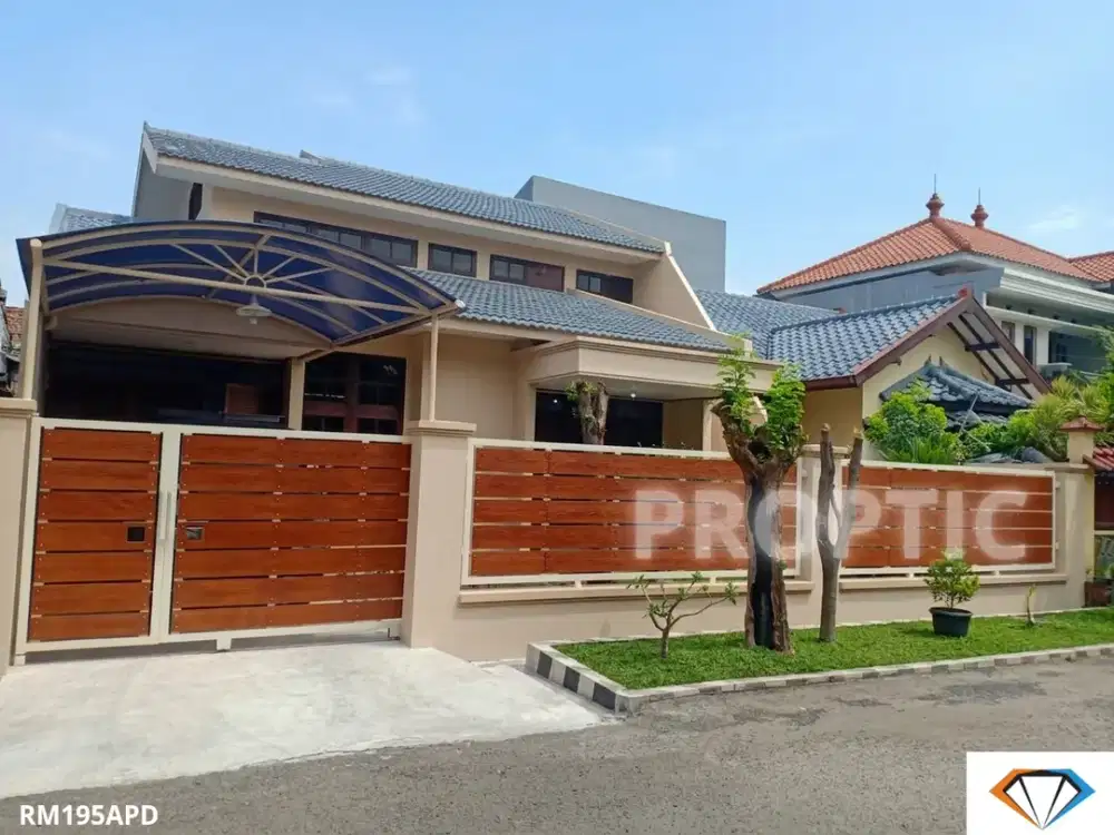 Rumah 2 Lantai Raya Saronojiwo Surabaya - RM195APD