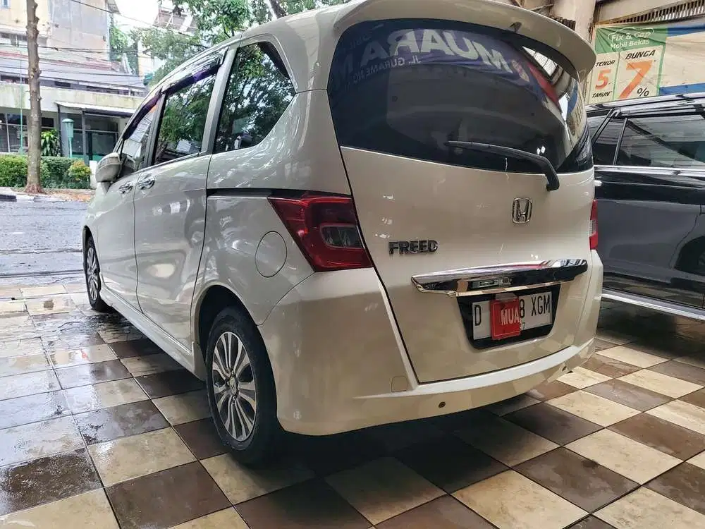 Honda Freed E PSD AT 2014