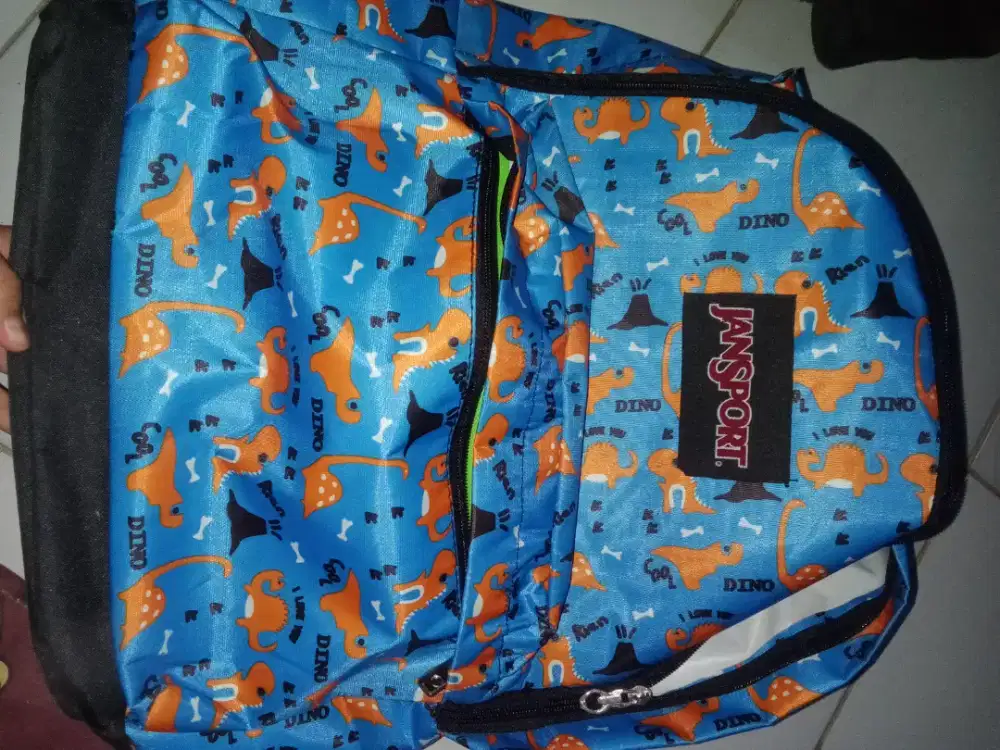 Tas sekolah jansport