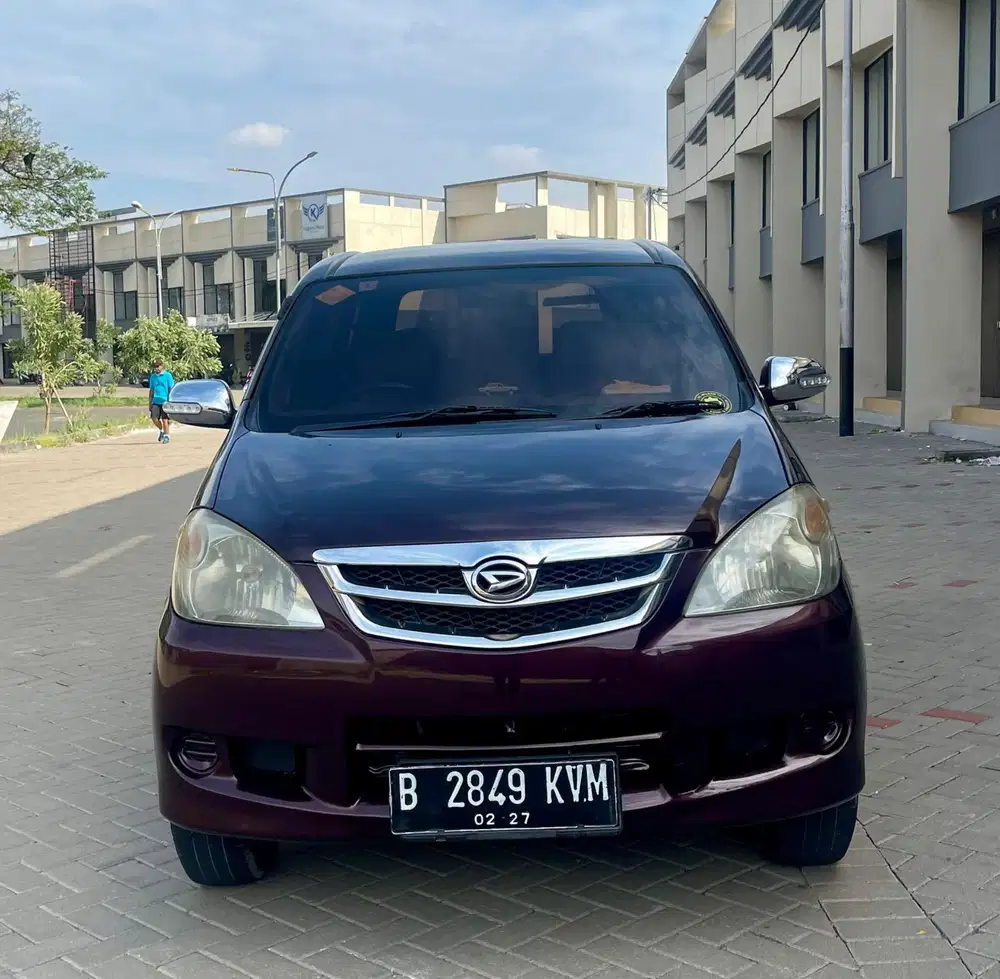 Daihatsu Xenia XI AT 2011 Siap Luar Kota