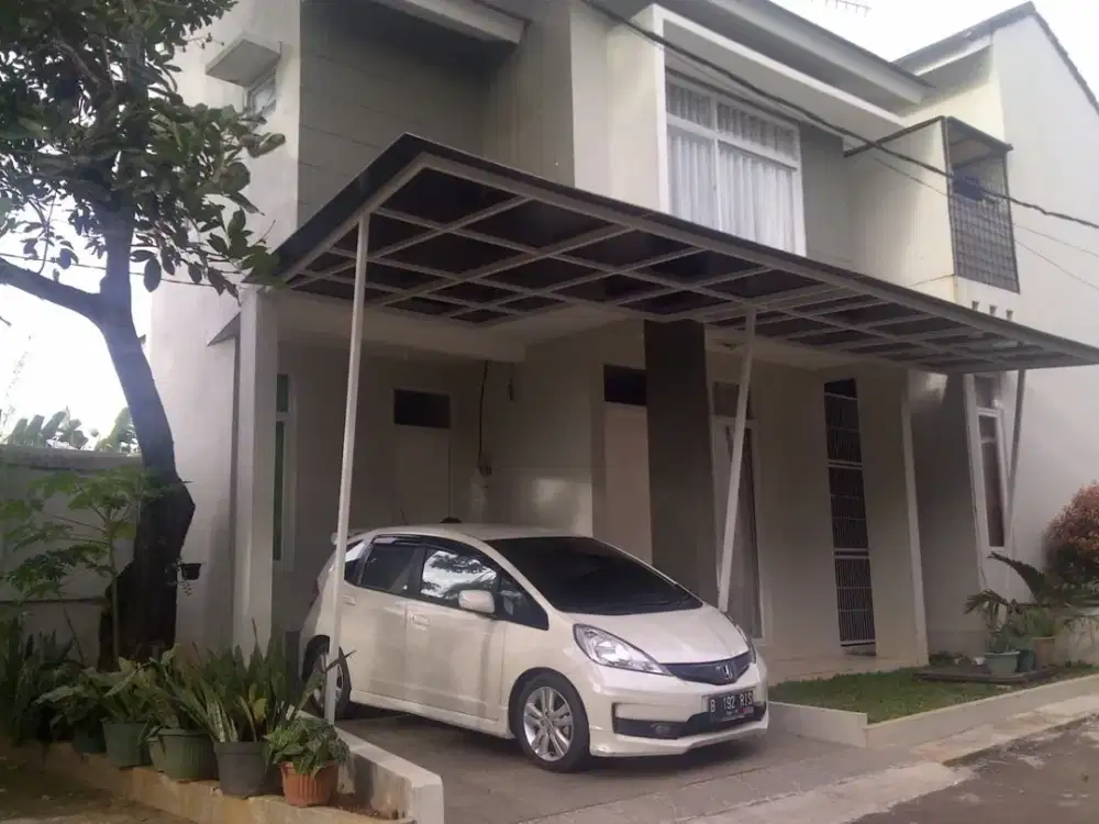 Rumah 2 Lantai Hoek dalam Komplek di Jl Bukit Cinere Raya, Depok