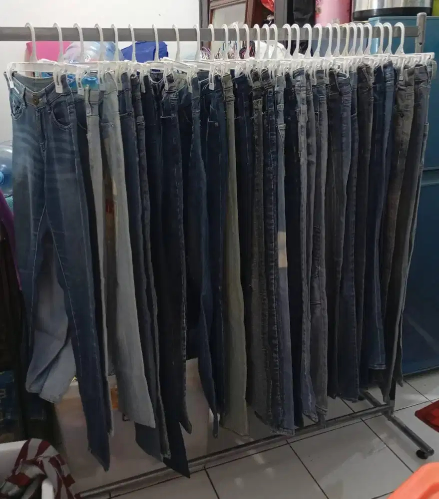 DIJUAL PAKET USAHA PAKAIAN DENGAN HARGA TERJANGKAU