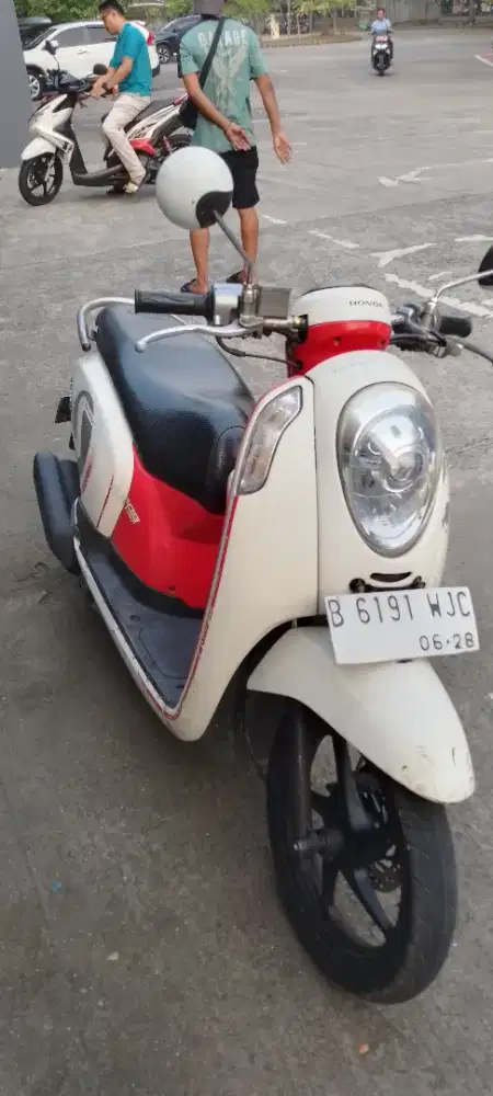 scoopy tahun 2013