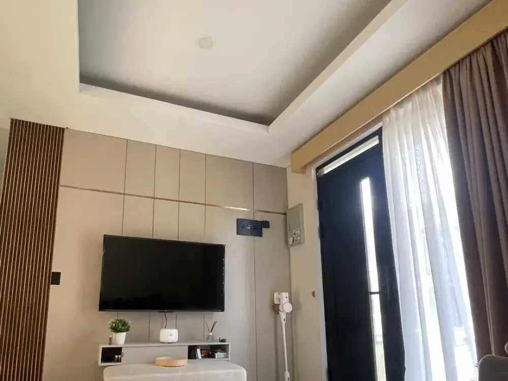Disewakan Rumah Baru Nyaman Asri Siap Huni Lokasi di Kota Baru Parahyangan Bandung