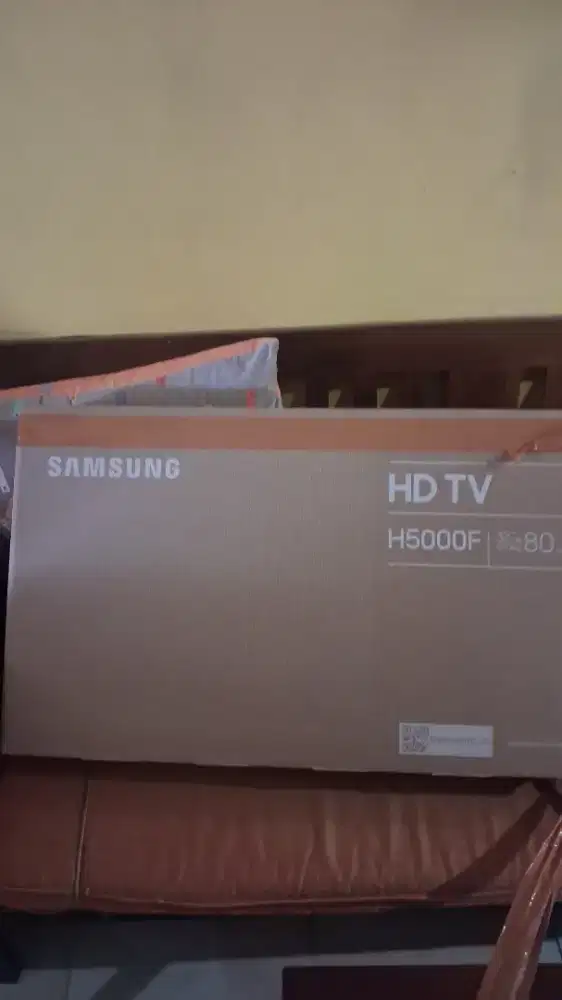 SAMSUNG TV HD 32INCH NEW