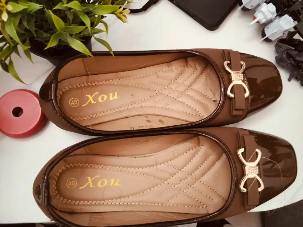 Sepatu wanita  slop