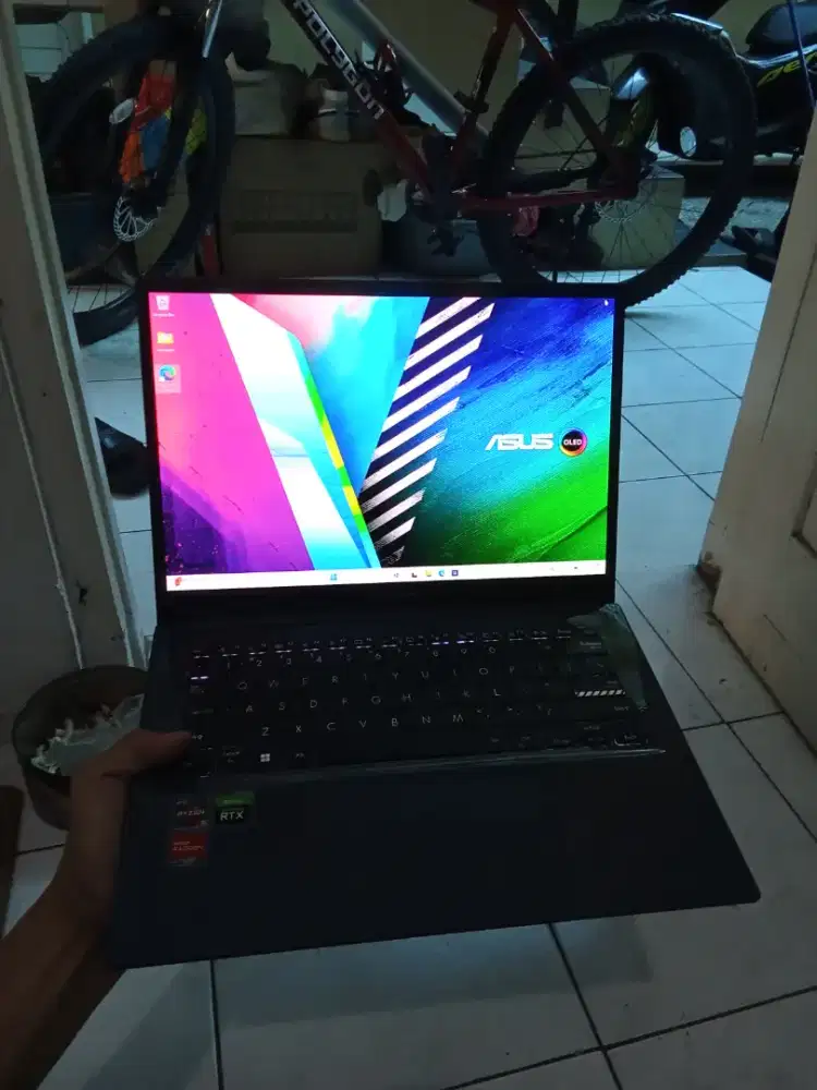 Laptop Asus Vivobook Oled RTX 3050