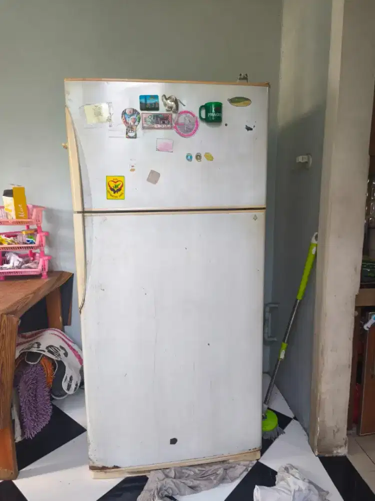 Kulkas Murah 2 pintu