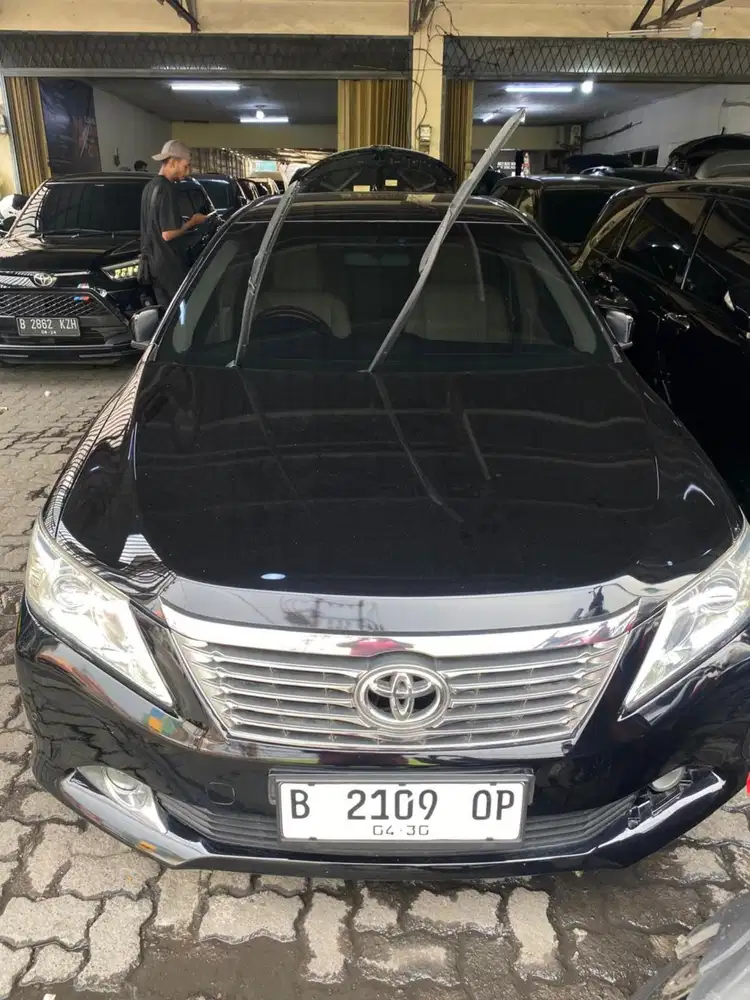 Toyota Camry V 2.5 AT 2013 KM Rendah