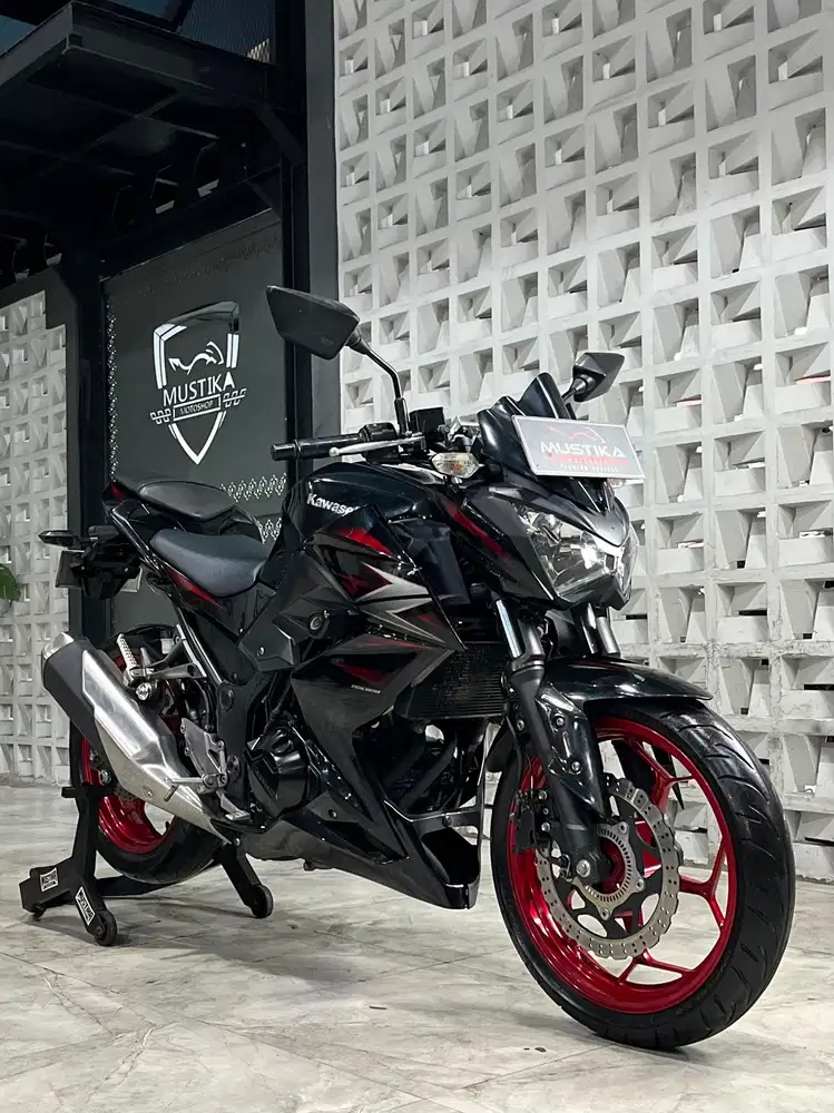 KM 12rb‼️Kawasaki Z250 ABS 2016. Grade A. DANNY Mustika Sulfat Malang
