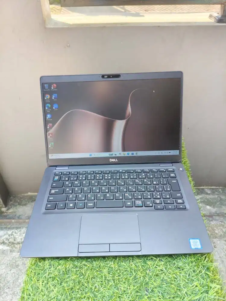 Dell Latitude 5300 Core i3 Gen 8 | RAM 8GB SSD 256GB | Backlit Keyboar